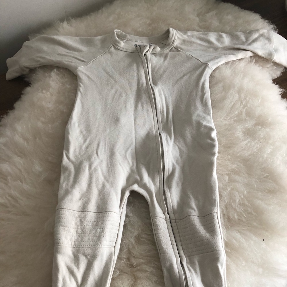 Goumi Baby Jammies Size 6-12 months